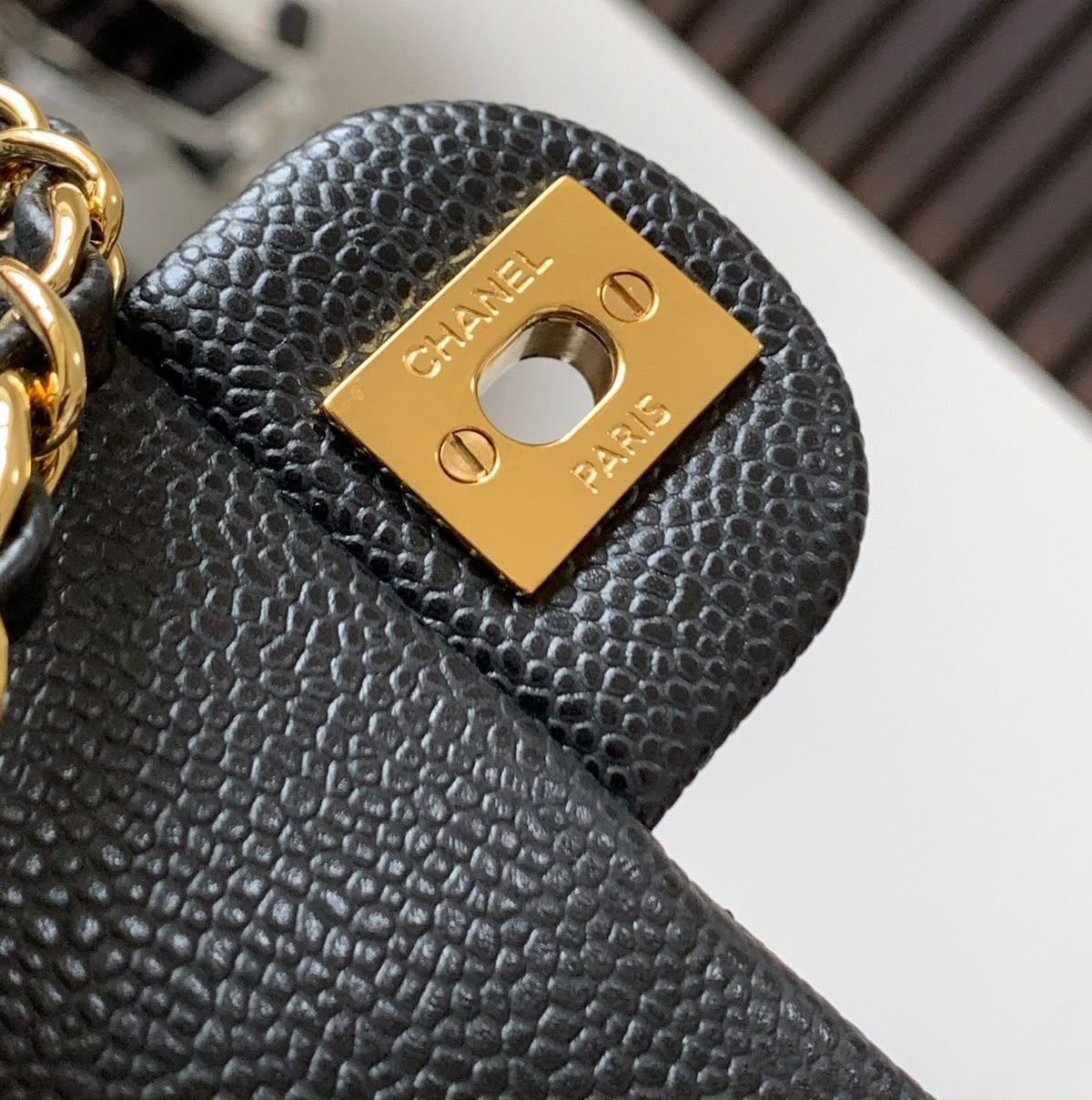 Quilted Caviar leather Mini Flap Bag 22cm