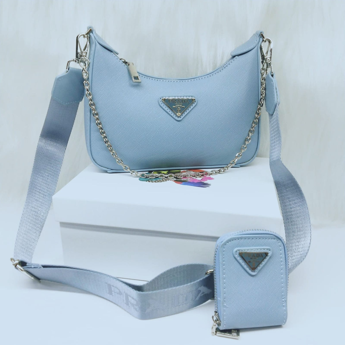 𝐏𝐚𝐫𝐚𝐝𝐚 Re - Edition Shoulder Bag - Saadstore