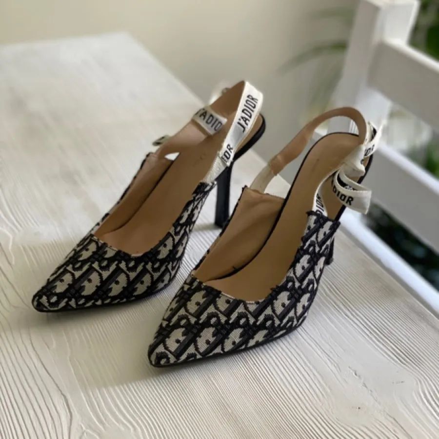 CD Women J’adior Pump - Saadstore