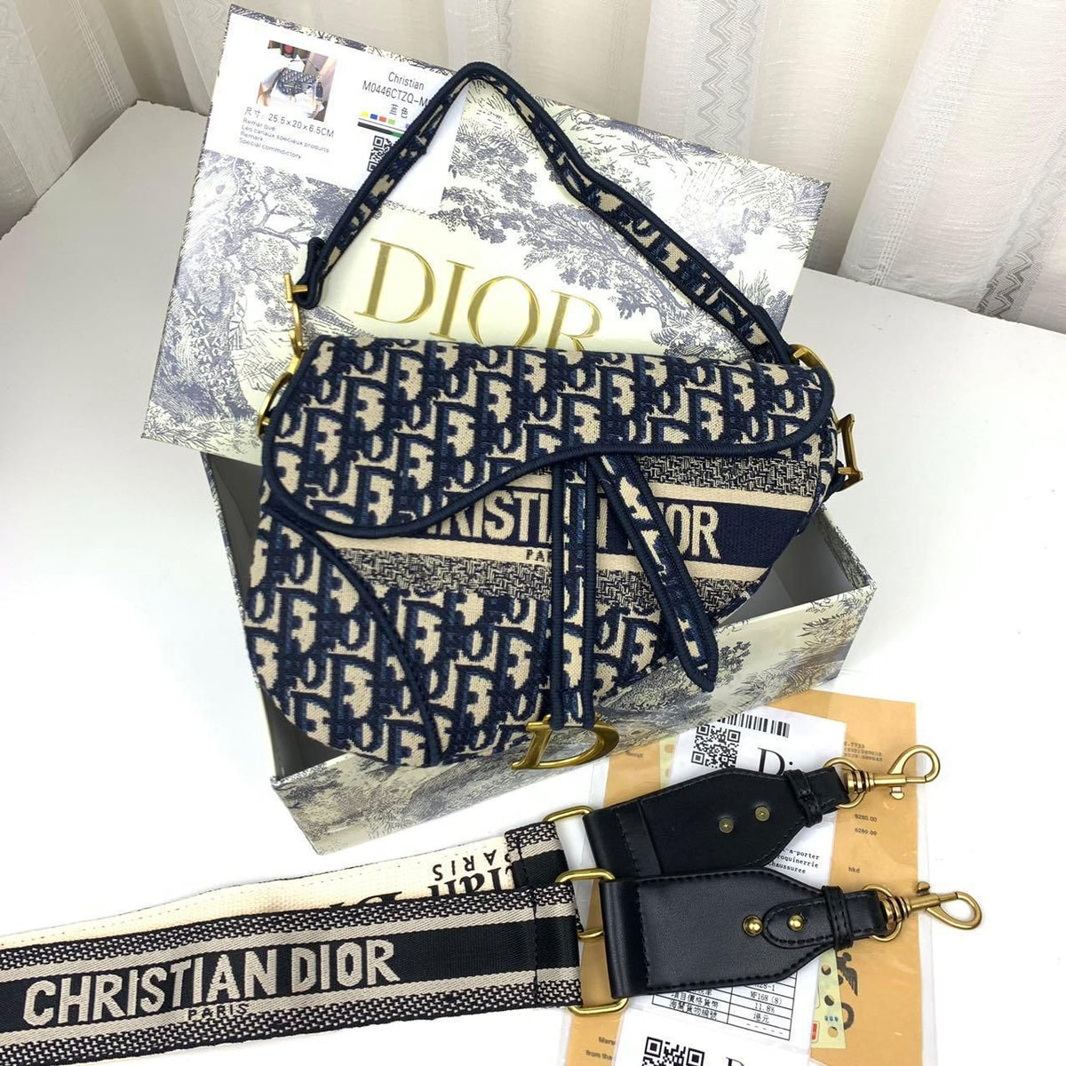 𝐂𝐑𝐒𝐓 𝐃 Oblique Embroidered Saddle Bag - Saadstore
