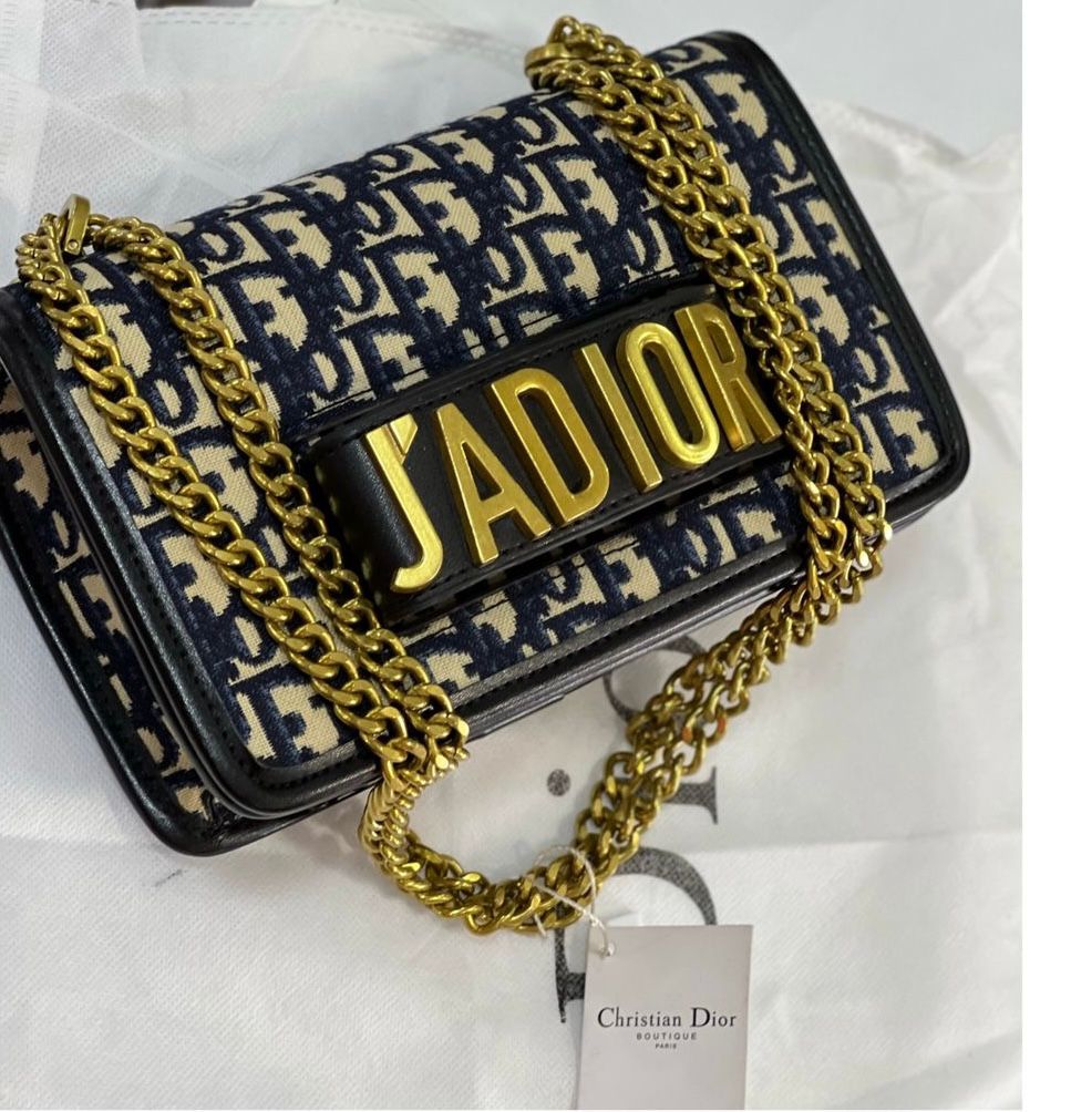𝐃 Black Leather J’adior Flap Chain Bag - Saadstore