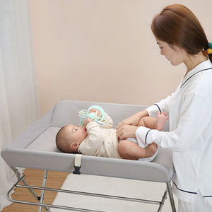 Baby diaper changing table
