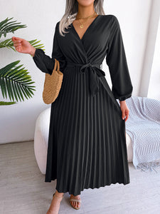Women's Maxi Dress Long Sleeve Pleated Dress